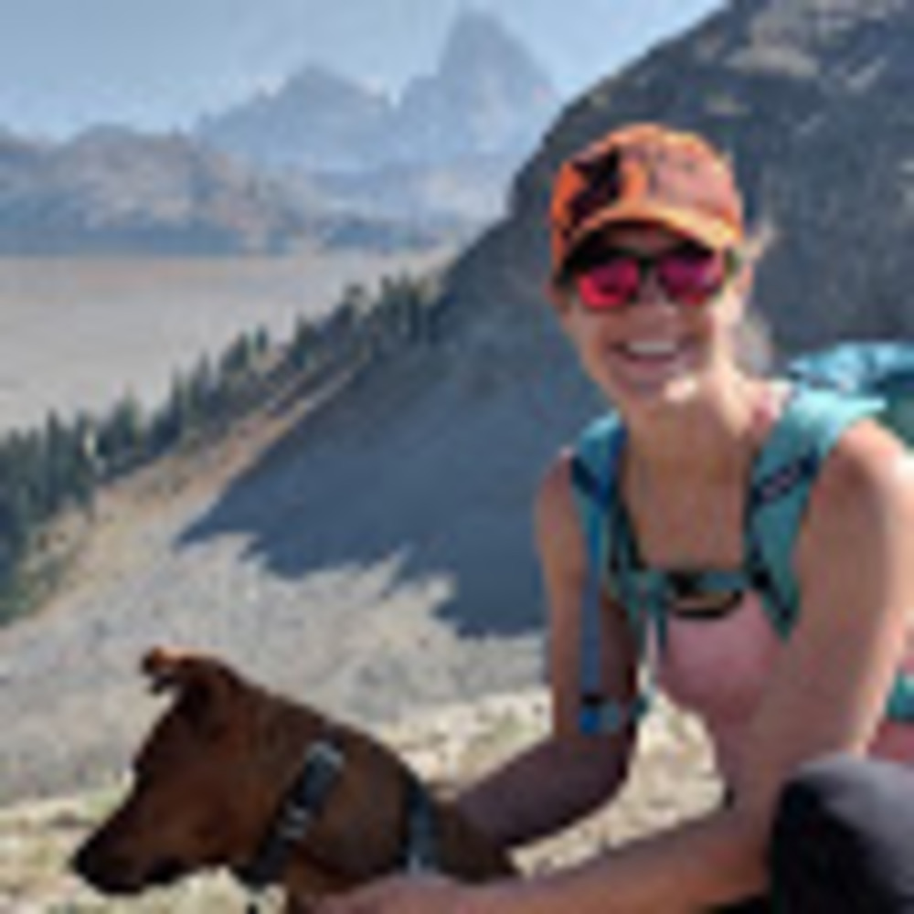 Meet your Posher, Emily